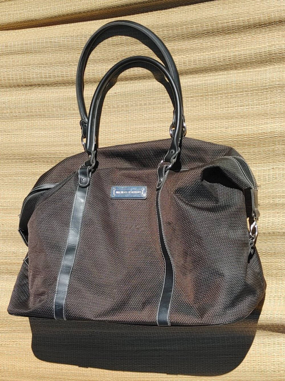 Bill Blass Essentials Large Travel Tote Bag Overnight Weekender Woven Nylon